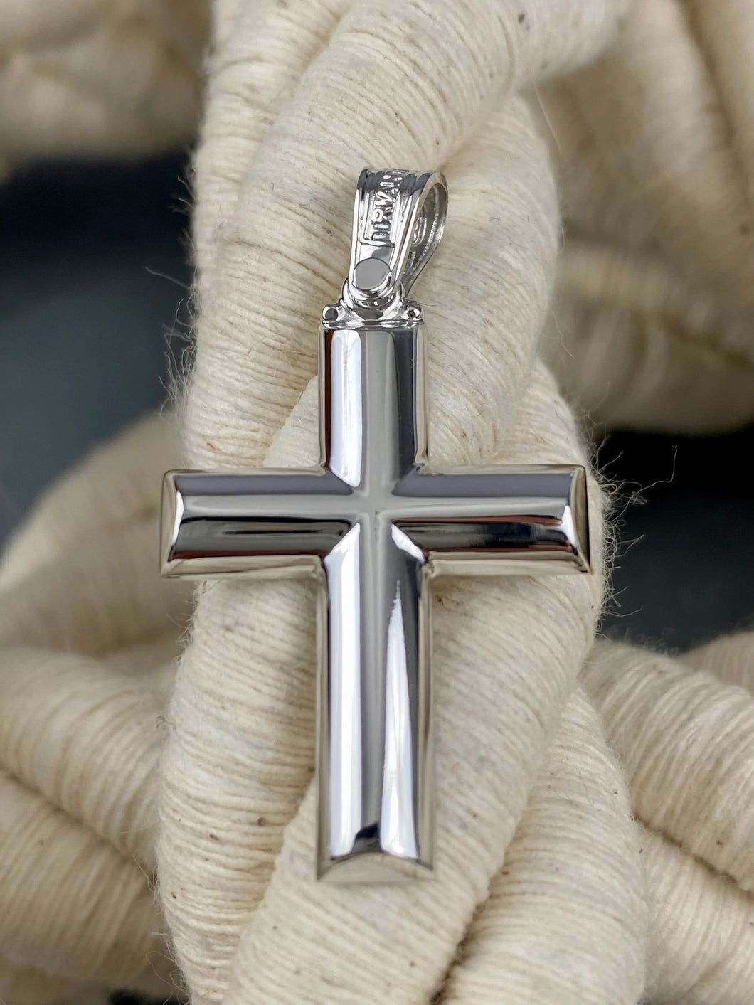 Triantos 14k Polished White Gold Cross 2.62g 212246