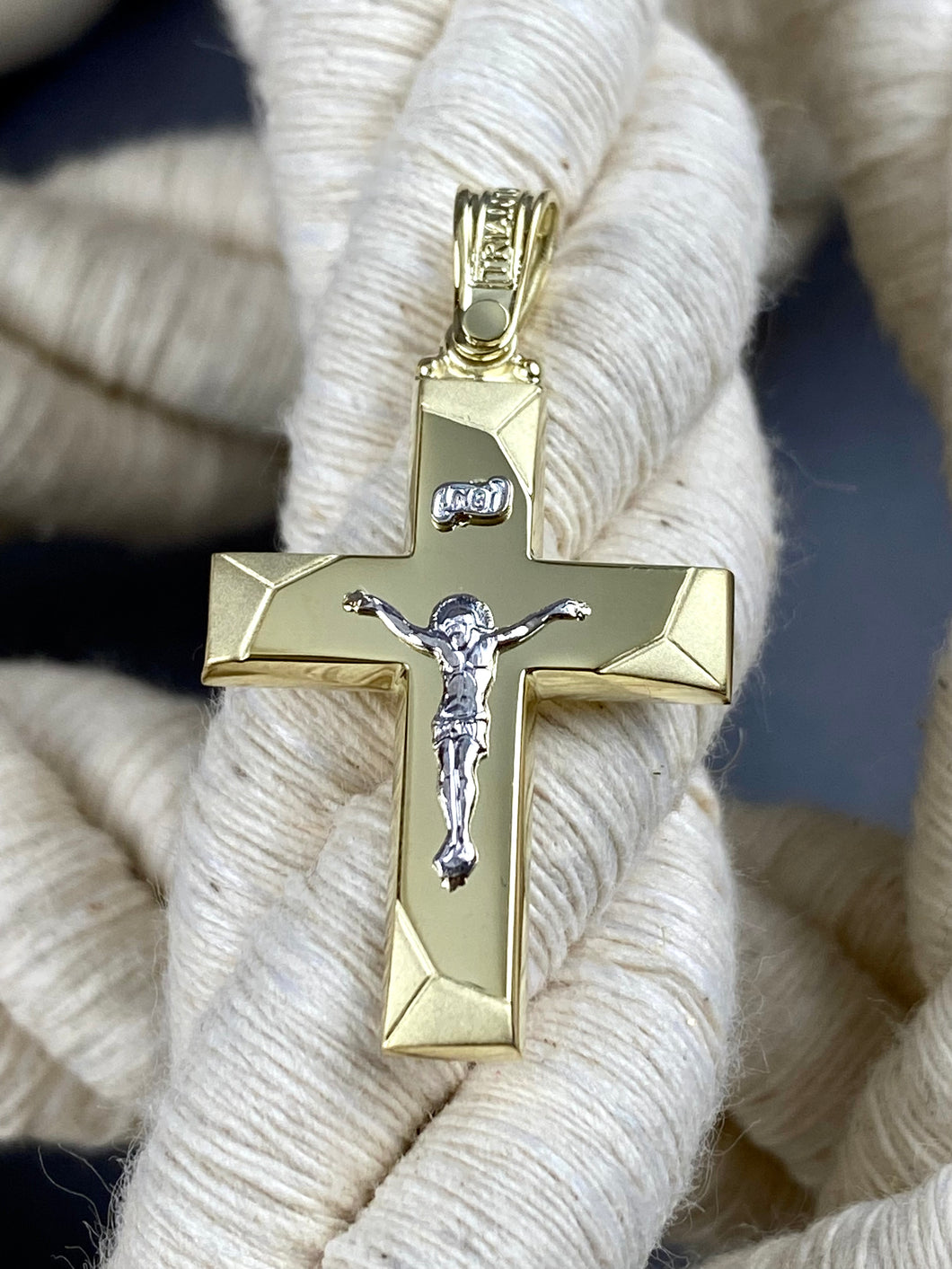14k Triantos Yellow and White Gold Cross Polished and Brushed 221280