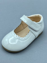 Load image into Gallery viewer, Patent Leather Walking Shoe with Removable Bow
